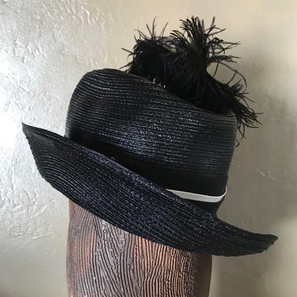 SMART 1960s\' BLACK STRAW FEDORA WITH WHITE VINYL TRIM AND BLACK OSTRICH FEATHER main image 7